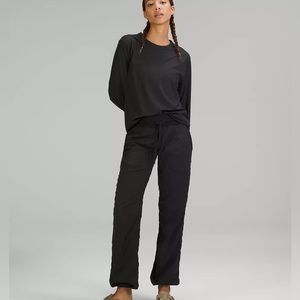 Lululemon size 8 black pants